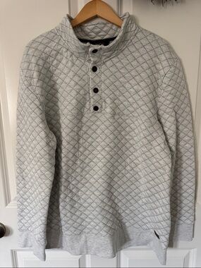 Quilted Henley Teddy Jacket in Light Gray